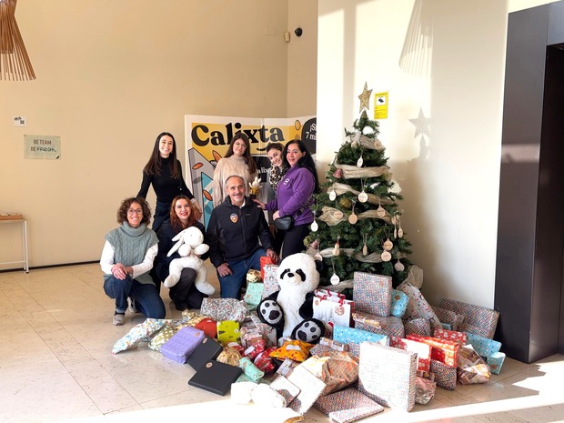 canaldis-lazaro-campaña-regala-sonrisas-equipo