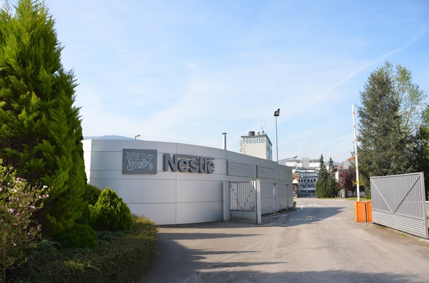 canaldis-nestle-reduce-agua-fabricas-españolas