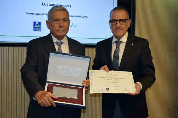 canaldis-grupofuertes-cefusa-juancanovas-premio-CESFAC
