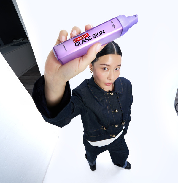 canaldis-lorealparis-revitalift-filler-glass-skin-crema-liquida