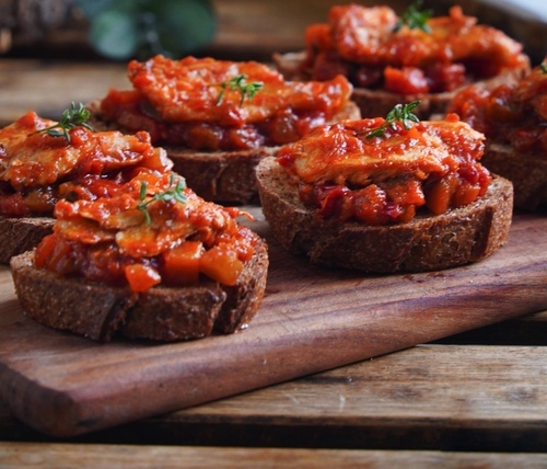 canaldis-heura-tostadas-pisto