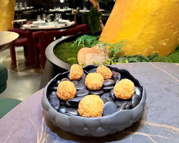 canaldis-grupobambu-kobysushibar-croqueta-carabineros