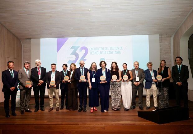 canaldis-bayer-fenin-premio-foto-familia