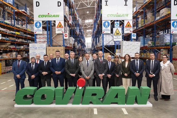 canaldis-coviran-foto-grupo-plataforma-logistica-santiago-65-aniversario