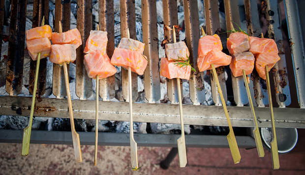 canaldis-mardenoruega-marbacoa-brochetas-salmon