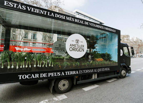 canaldis-ametllergorigen-camion-huerto-urbano-street-marketing