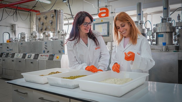 canaldis-ainia-dia-mujer-niña-ciencia