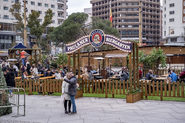 canaldis-paulaner-biergarten-navidad