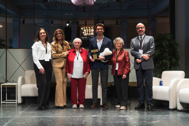 canaldis-argal-becastaller-ancianos