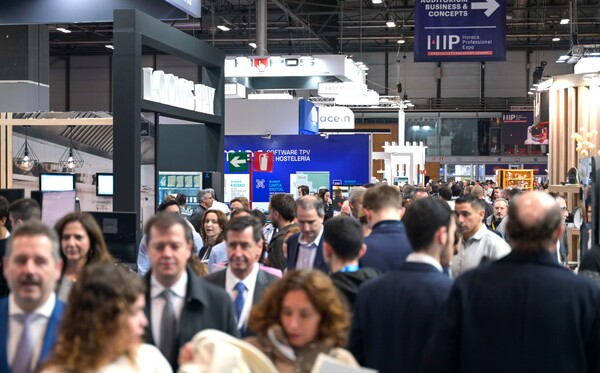 canaldis-hip26-servicio-en-sala