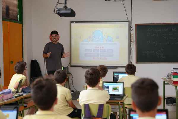 canaldis-colacao-fundacion-SSUU