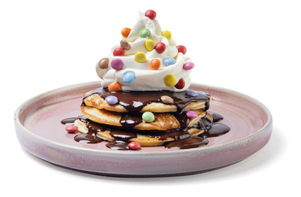 canaldis-hamburguesanostra-colaboracion-smarties-tortitas
