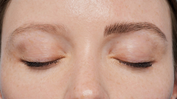 canaldis-lorealparis-novedad-Infalible-Faux-Brow-demostracion