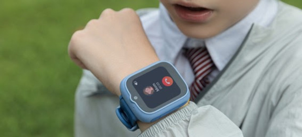 canaldis-tcl-movetime-mt48-kids-smartwatch