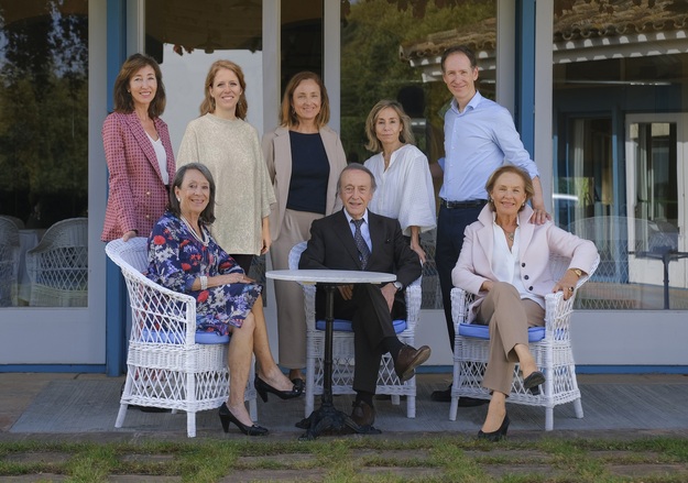 canaldis-familiatorres-most-admired-wine-brands-familia