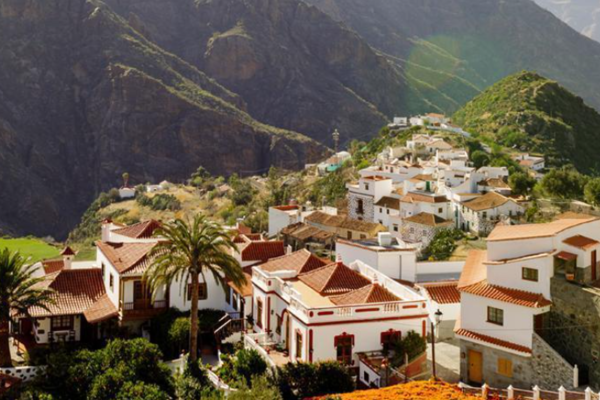 canaldis-ferrero-rocher-pueblo-elegido-navidad-tejeda