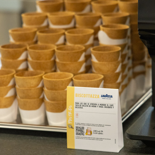 canaldis-muerdelapasta-lavazza