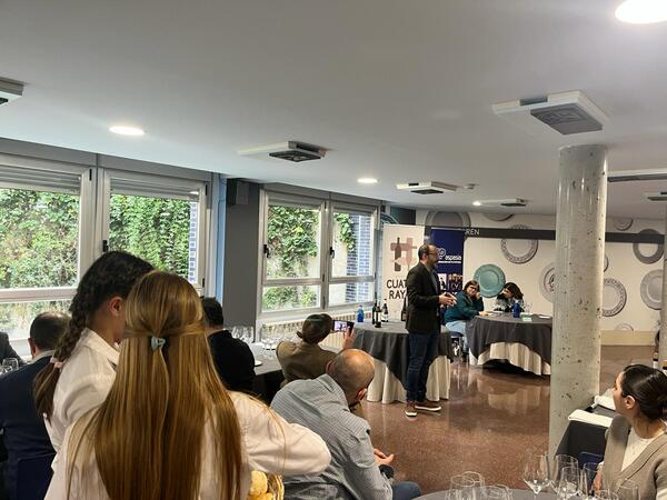 canaldis-bodegacuatrorayas-escuelaalcazaren